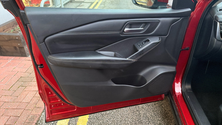 Nissan Qashqai 1.3 DiG-T MH 158 N-Connecta 5dr Xtronic Petrol Hatchback